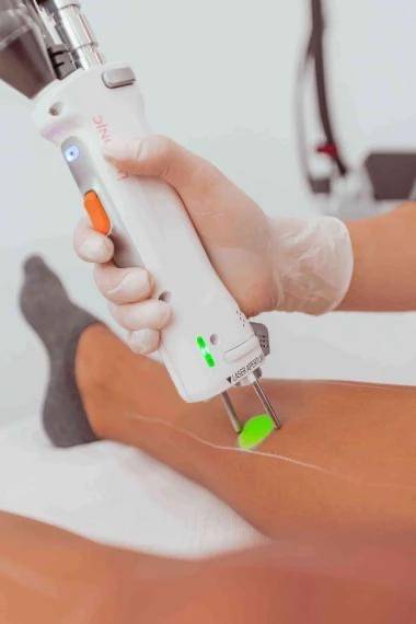 Réduire la pilosité pour une peau douce toute l’année L’épilation laser femme demi jambes à Marseille Vieille Chapelle 13008 est la solution idéale pour celles qui souhaitent dire adieu à la repousse rapide et profiter d’une peau nette durablement, notamm