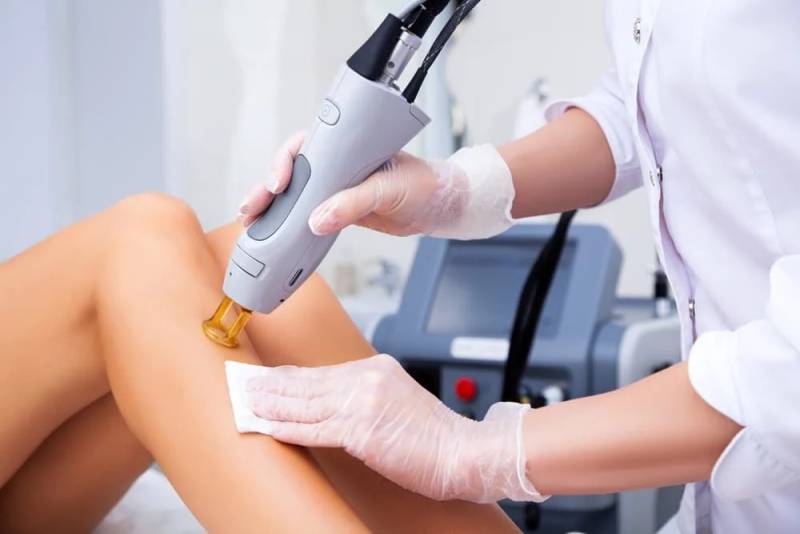 Épilation laser femme jambes complètes à Marseille 13009 Mazargues pour obtenir une peau lisse durablement sans repousse rapide ni irritation.